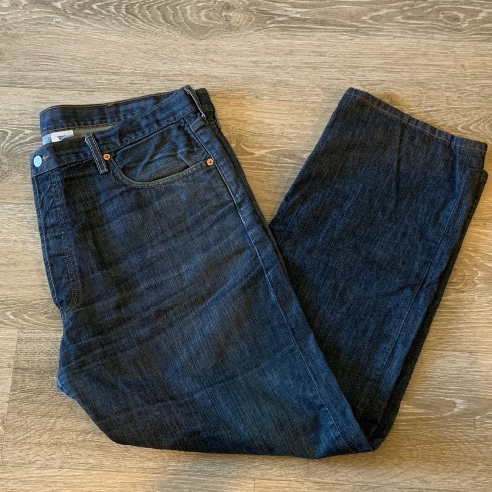 VTG Levi’s 501 Button Fly Dark Wash Jeans